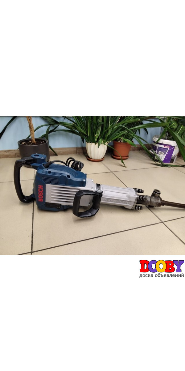 Продаю молоток отбойный Bosch.